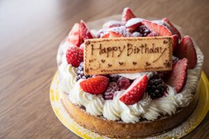 誕生日ケーキ